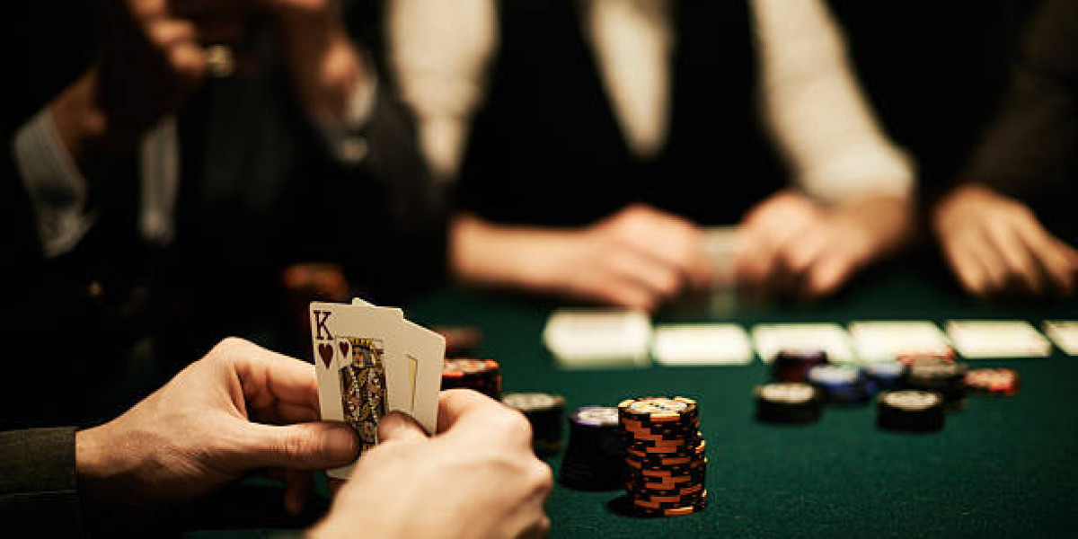 Sikkerhed og regler i online casinoer: Hvad man skal vide for at spille ansvarligt i 2025