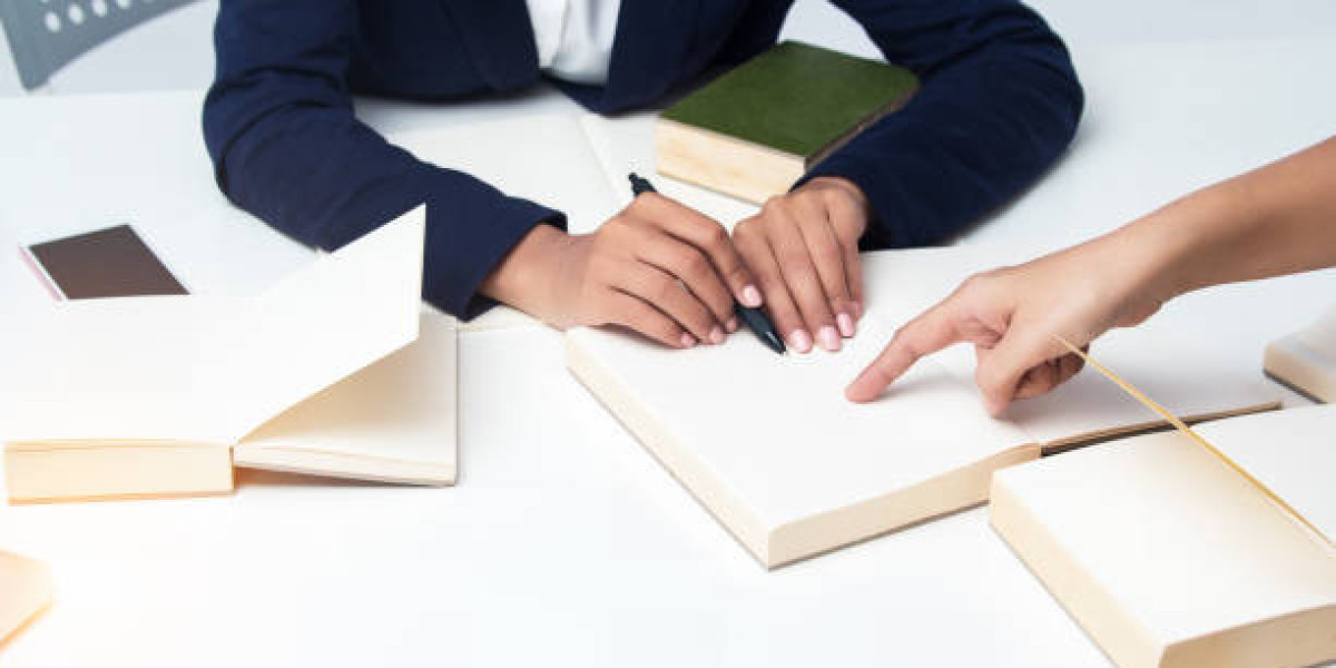 How to Choose the Best Supervisor for Your Dissertation Writing