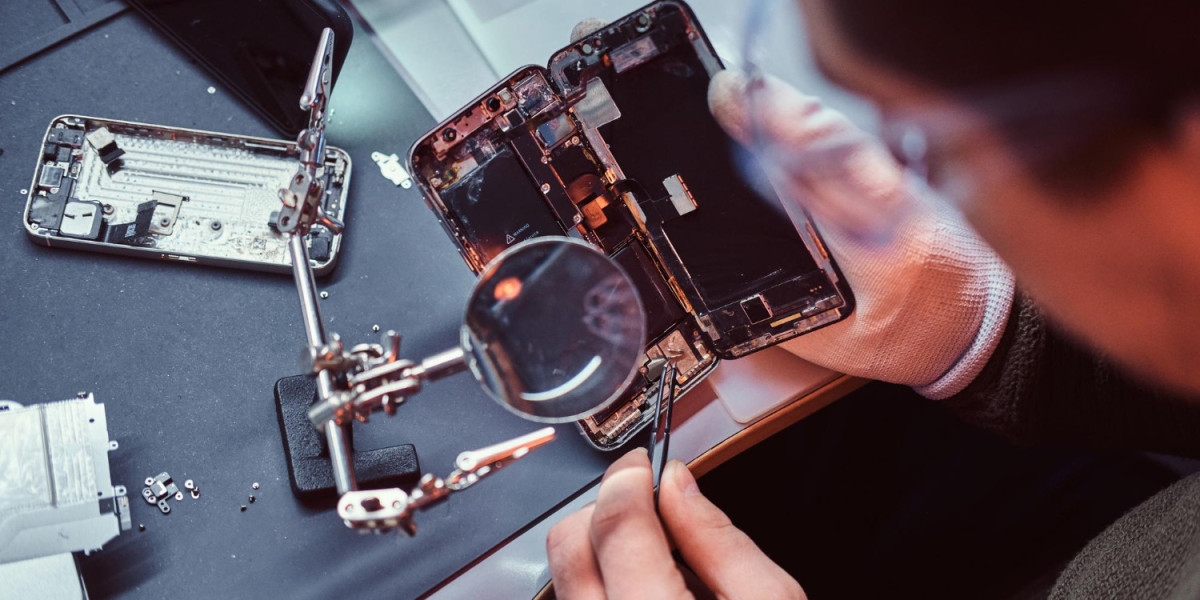 Huawei Screen Repair and Samsung Screen Repair Cost South Africa: Guide to Smartphone Screen Repairs