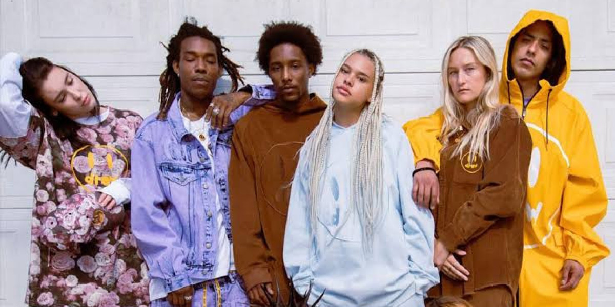 Drew Clothing Inspired by Urban Street Style | Everyday Fashion